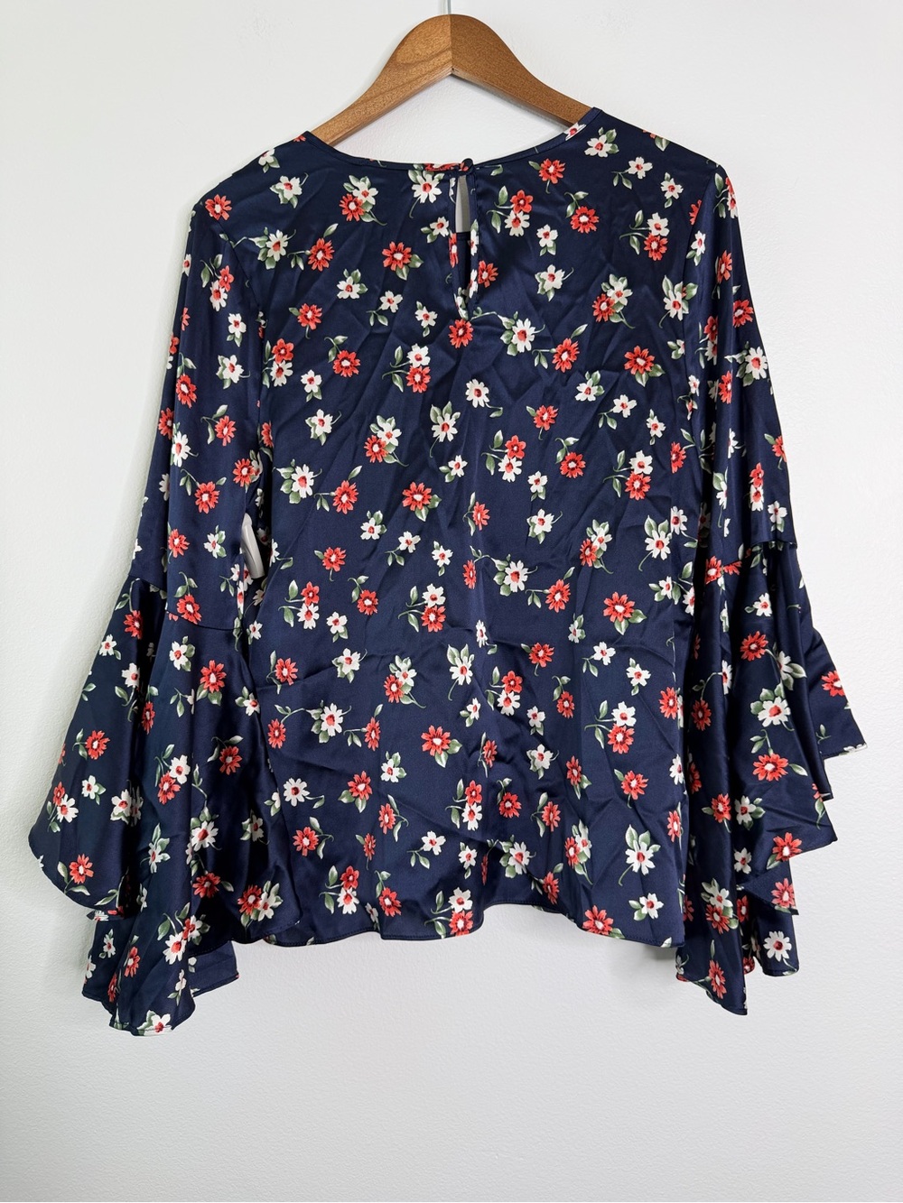 NWT Milly Silk Floral Bell Sleeve Blouse Sz 6 Coquette Designer Top Retail $325 - Picture 3 of 11